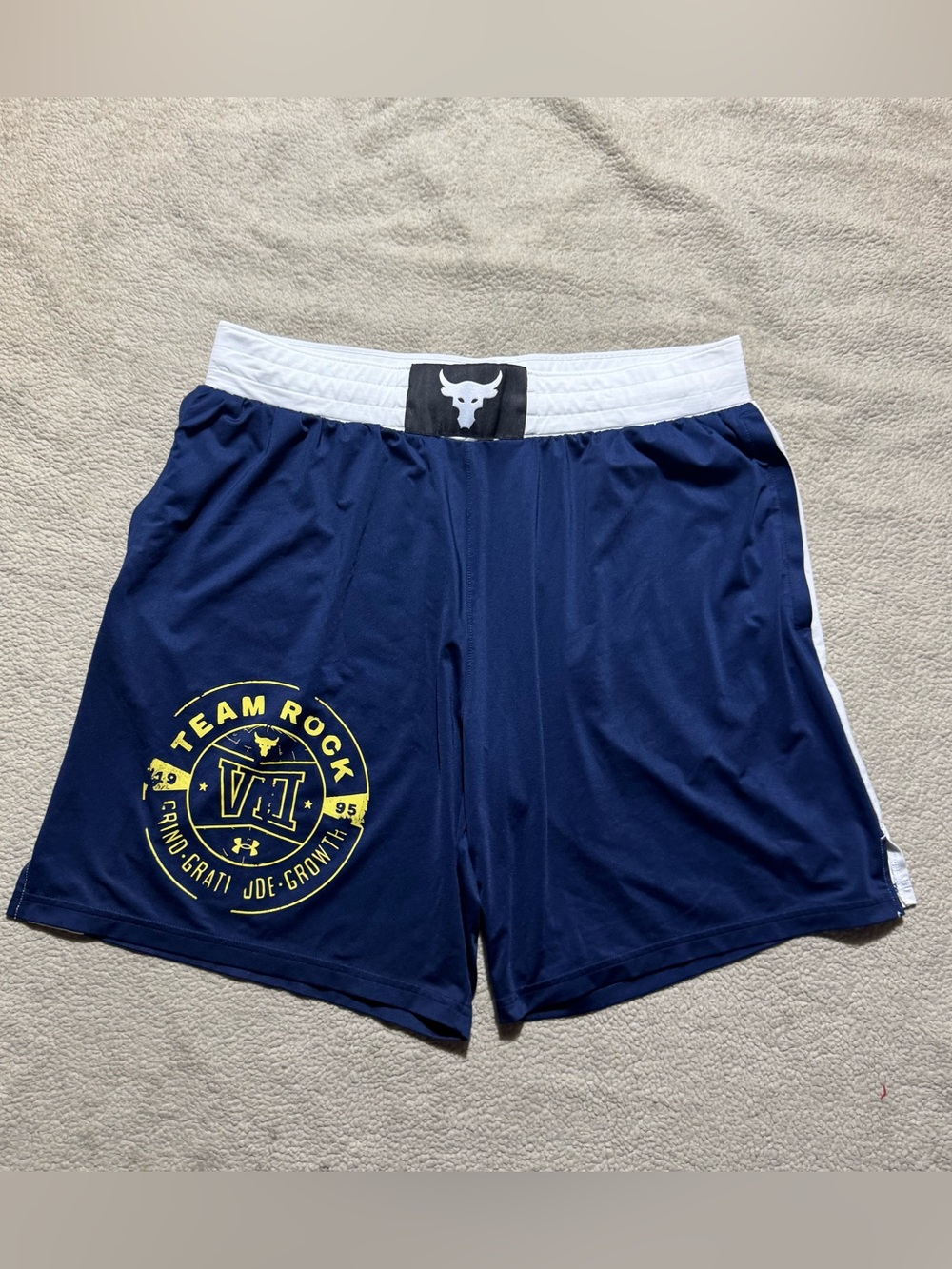 Under Armour Shorts Mens XL Loose Project Rock Boxing Brahma Bull Logo Athletic